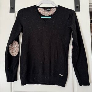 Elegant Black V-Neck Sweater by